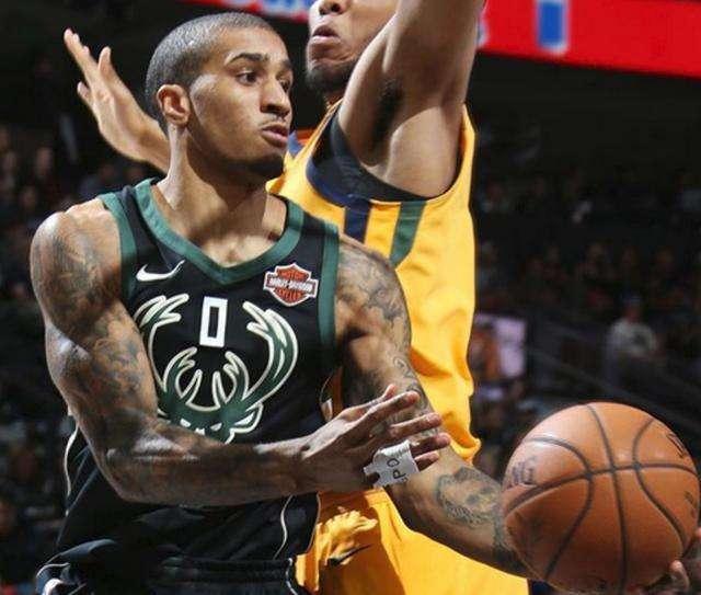 而巴塞罗那 而巴塞罗那