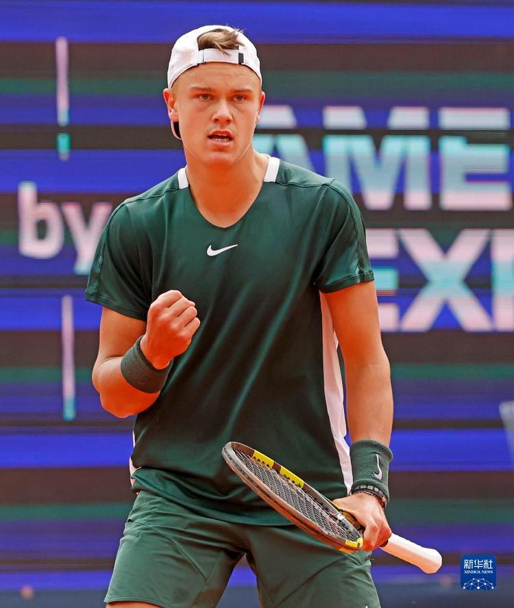 随着球星年 随着球星年